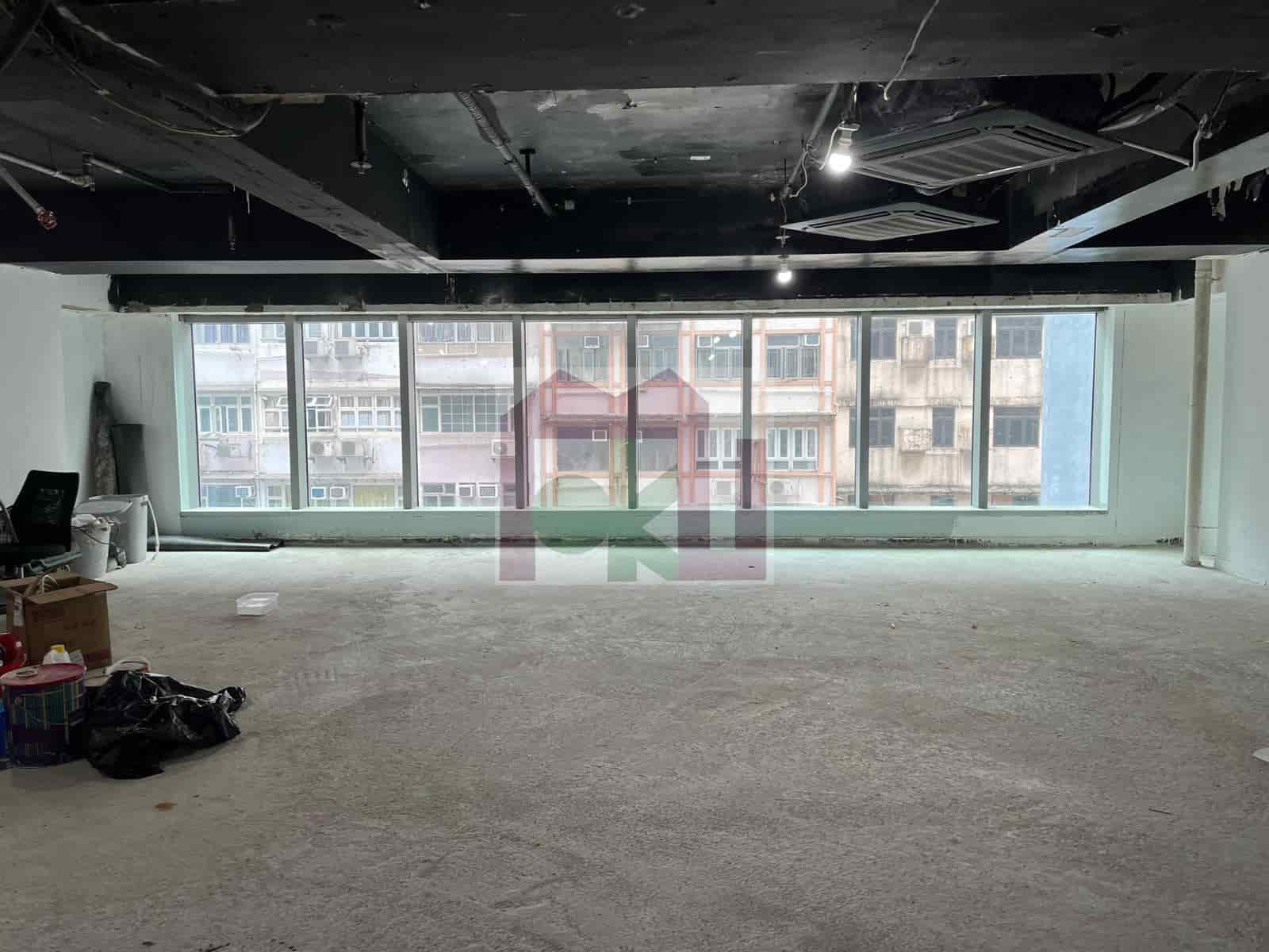 The L. Square building or unit photo